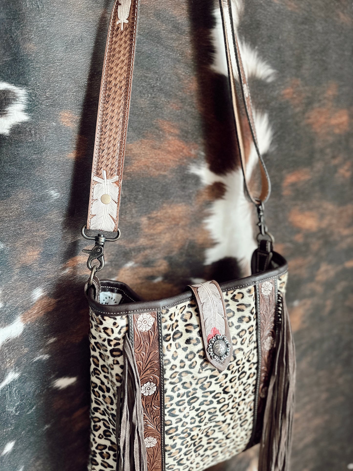 Divas Collect Hand Tooled Purse